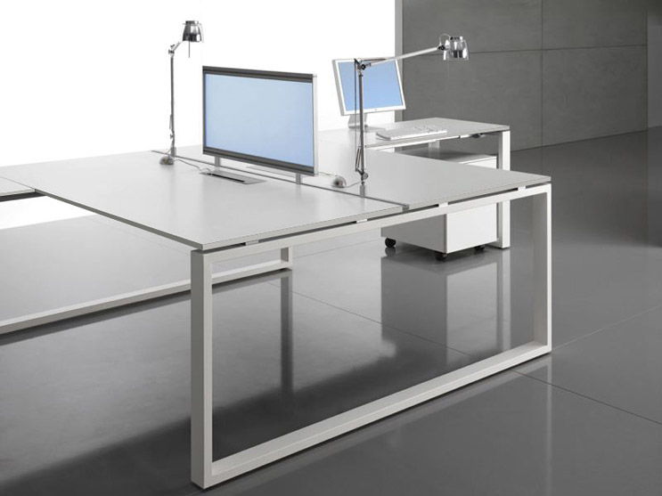 Mesa para portátil y ordenadores