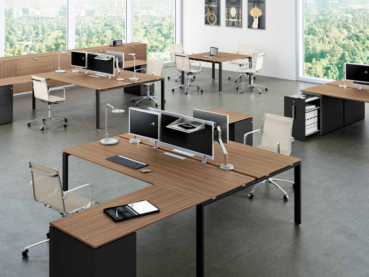 Mesa ergonómica para una oficina