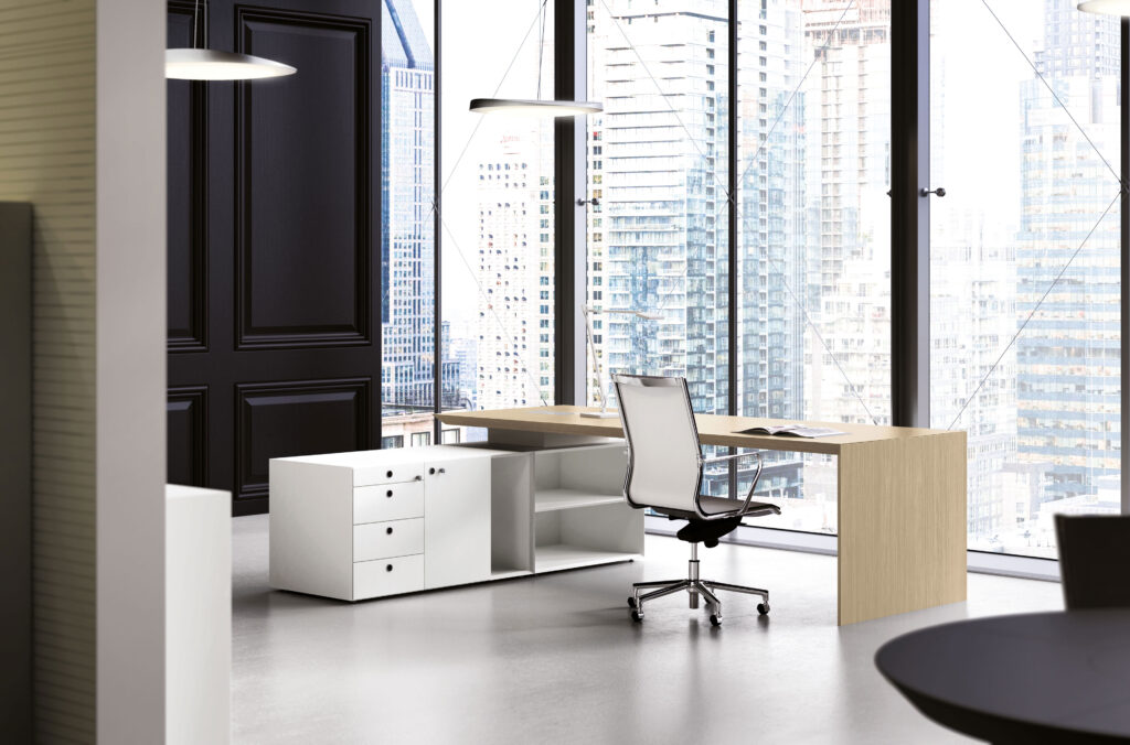 Beneficios de tener sillas con reposabrazos