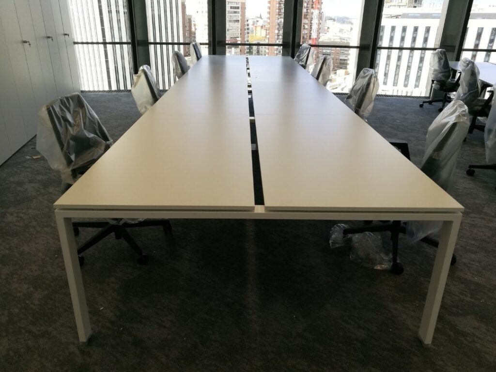 implantación de nueva sede corporativa de empresa energética - proyecto de bunno estudio